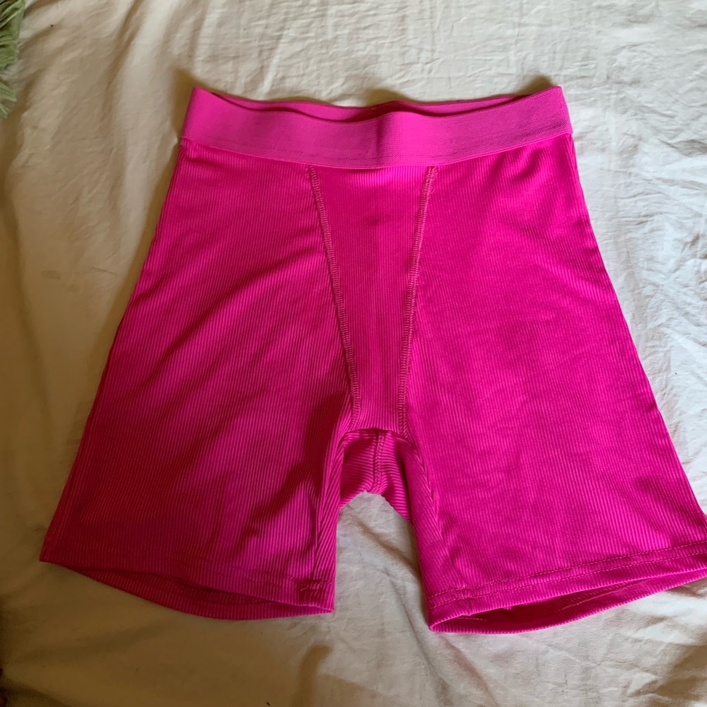 Ribbed Shorts Set - Picture 8 of 8